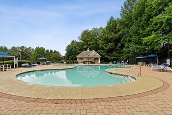Sparkling swimming pool